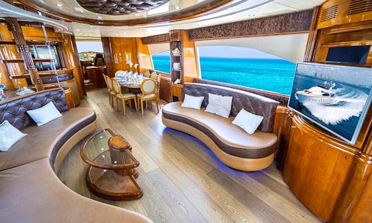85' Azimut in Miami, Florida - Rent a Luxury Yachting Experience!