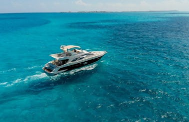 62ft Azimut Motor Yacht Charter in Cancún