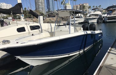 Very Roomy boat with lots of room to walk around in Long Beach!