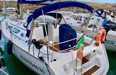 Sun Odyssey 35 Sailing Yacht in Nettuno, Lazio