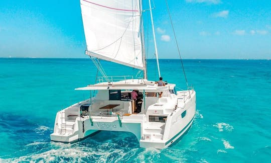 Sailing Catamaran for 25 people for rent in Cancún