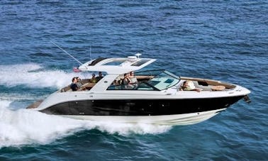 Luxurious Sea Ray SLX 400 Motor Yacht for Charter in Puerto Vallarta, Mexico