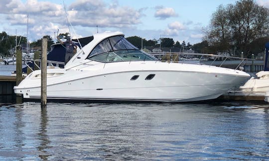 2008 SeaRay 35ft Yacht for 1/2 day or Full Day Charter in New York