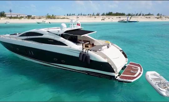 Megayate Sunseeker de lujo de 85 pies en Cancún con moto acuática gratis