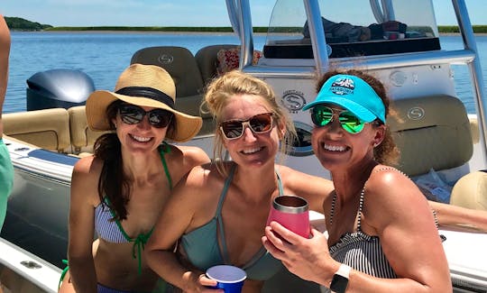 2022 27' Pathfinder Boat for Bachelorette and Bachelor Party’s, Beach Day, Dolphin Cruise and More in Charleston