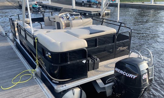 20ft Bentley Pontoon - Cruise in Style in Merritt Island *Fuel Included*