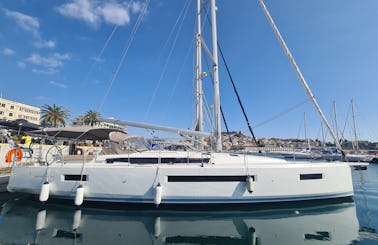 Sailing Yacht Jeanneau Sun Odyssey 490 in Kavala Greece