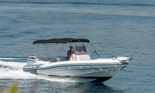 Rent Marlin 790 Dynamic PRO RIB in Trogir, Split-Dalmatia County