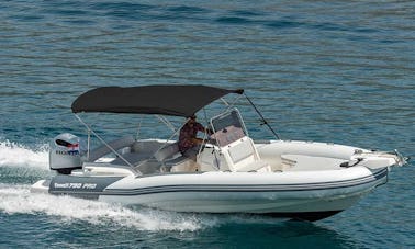 Louer Marlin 790 Dynamic PRO RIB à Trogir, Comitat de Split-Dalmatie