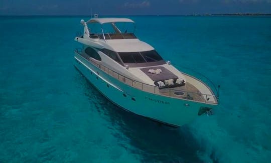 Luxury ALL Inclusive Azimut 85ft Available for You in Tulum, Riviera Maya, Cancun