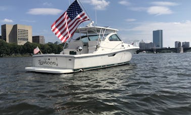 Yacht à moteur Pursuit Express de 40 pieds à Boston