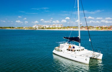 Catamaran Sailing Tours, Sunset Cruises & Yacht Charters in Buenaventura / Rio Hato / Panama