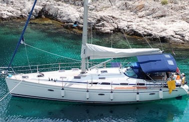 Authentic Bavaria 47 Cruising Monohull Sailing in Greece for 8 People