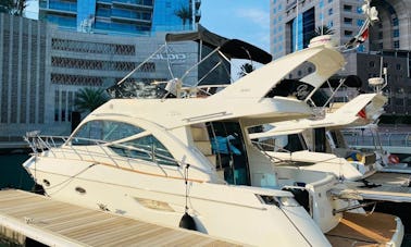 Beautiful 40ft Galeon yacht for rent in Dubai