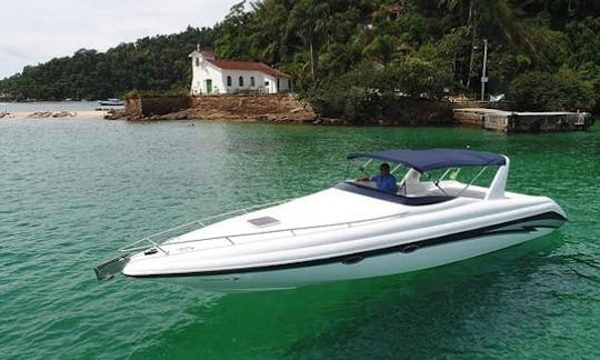 Runner 33' Exclusive Powerboat for Daily Charter!