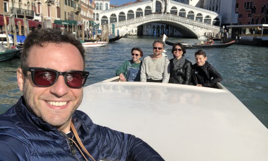 Private & Personalised Boat Tour with Tour Guide + Boat Driver in Venezia, Veneto