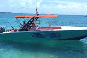 30' Sportfisherman Fishing Charter in Isla Mujeres, Mexico