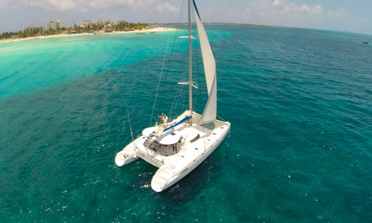 40 Persons 46' Cruising Catamaran in Cancún, Mexico For Charter