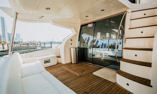 56ft Majesty - Aluguel de iates de luxo no porto de Dubai (24 pessoas)