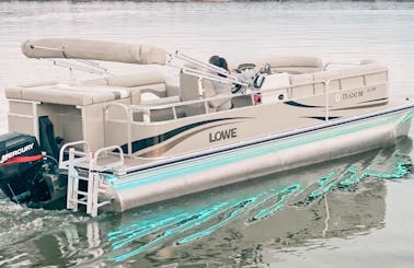 Lowe SS250 Pontoon Rental on Cedar Creek Lake