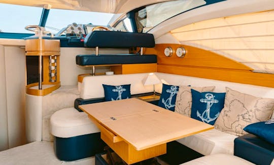 Azimut 45' Luxury Yacht in Cabo San Lucas