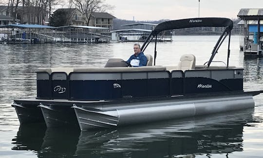 25' Tritoon w/ Captain for Rent at the Lake of the Ozarks, MO