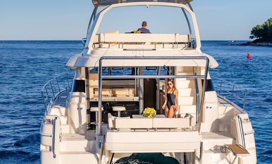 Aluguer de catamarã “Mahalo” Aquila Power em São Petersburgo, Flórida