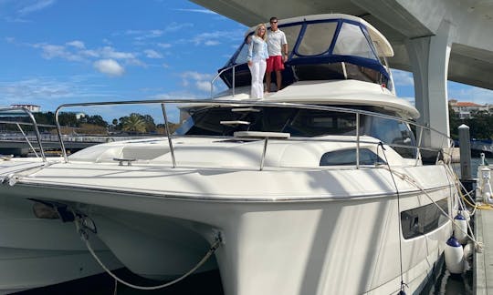 Aluguer de catamarã “Mahalo” Aquila Power em São Petersburgo, Flórida