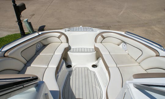 Yamaha SX240 Powerboat with Water Toys for Rent on Lake Ray Hubbard