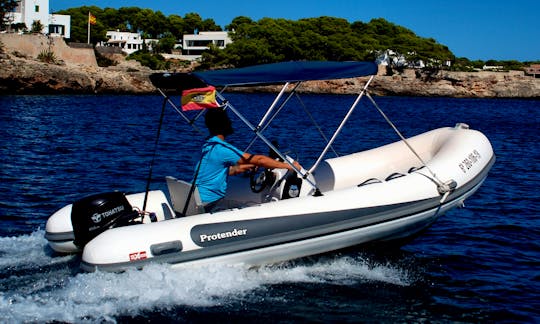 Go Boating! Hire this Protender SX440 Dinghy in Cala D'or, Illes Balears