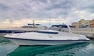 Magna Motomarine Luxury Motor Yacht Rental in Chania