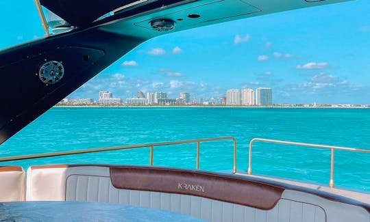 Amazing 60 feet Azimut fly bridge yacht in Cancún, Free  Waverunner seadoo included
