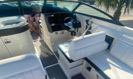 ''Valentine'' Sea Ray SDX Series Deck Boat Rental  in Fort Myers, Florida