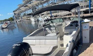 Location de bateaux de pont Sea Ray SDX Series « Valentine » à Fort Myers, en Floride