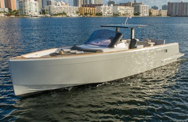 Charter this amazing 40' Fjord Yacht in Miami