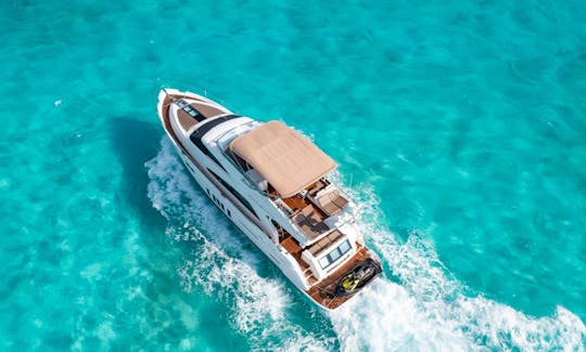 Reserve este Beautyline Squadron Yacht em Cancún com um jetski waverunner gratuito