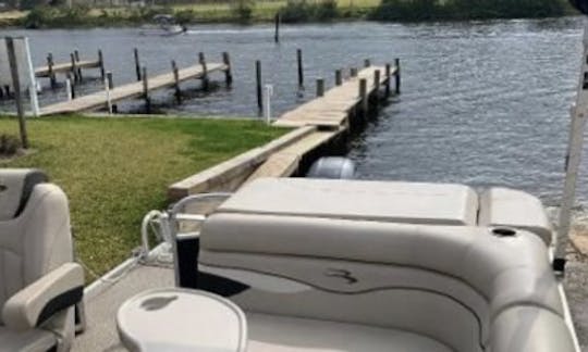 20ft Bennington Pontoon for rent in Baudette, Minnesota