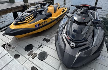 2022 Supercharged Sea-Doo RXT-X 300 New Tech Package: BRP Audio - Premium System & Full color 7.8