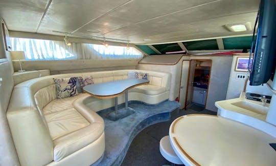 Double decker flybridge yacht with great reviews!