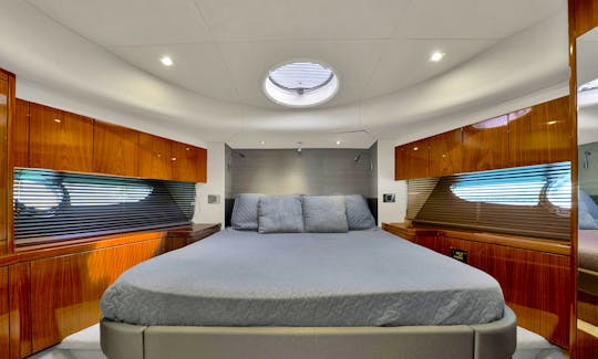70' Manhattan in Miami Beach, Florida - Rent a Luxury Yachting Experience!