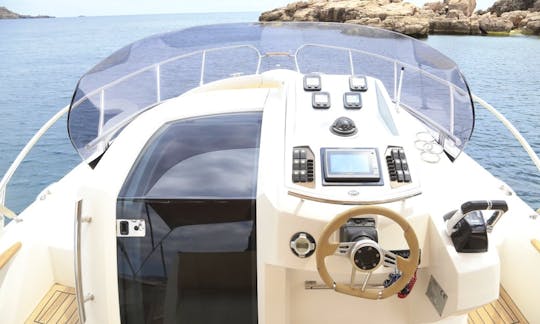 Sessa Key Largo 30 Motor Yacht Charter in Eivissa!!