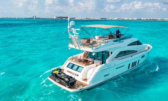 A Spacious Luxury Double Decker Yacht in Cancun and lsla Mujeres 68ft 4hours min 20 people max