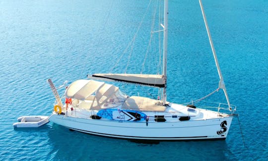 Beneteau Cyclades 39.3 - Private Yacht Charter for 7 People from Rhodes