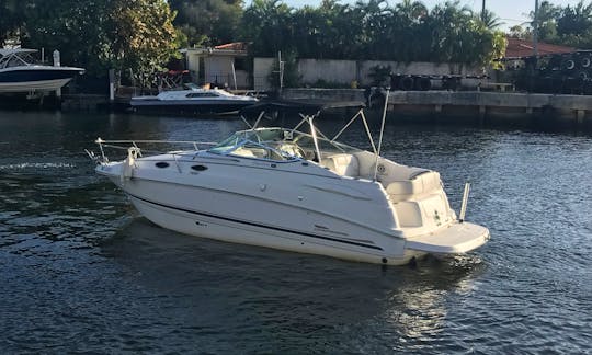 Chaparral Mini Yacht in Miami! 🎉 🛥 ☀️