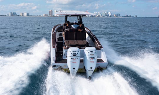 Statement 350 Center Console Boat Rental in Fort Lauderdale