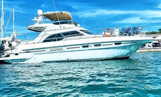 Sealine 49 Motor Yacht Rental in Porto Rafti, Greece
