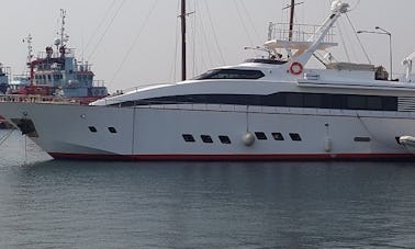 Graceful 100' Alfamarine 'Majesty' Power Mega Yacht in Elefsina, Greece