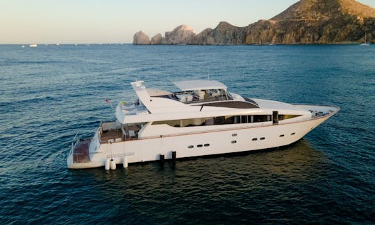 98ft Luxury Power Mega Yacht in Cabo San Lucas