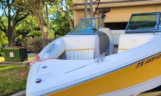 21 ft Cobalt with toys and awesome stereo. Have a BLAST on Lake Travis or Lake Austin!!