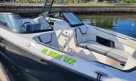 25ft Yamaha AR250 Bowrider in Clearwater, St. Pete and Tampa area